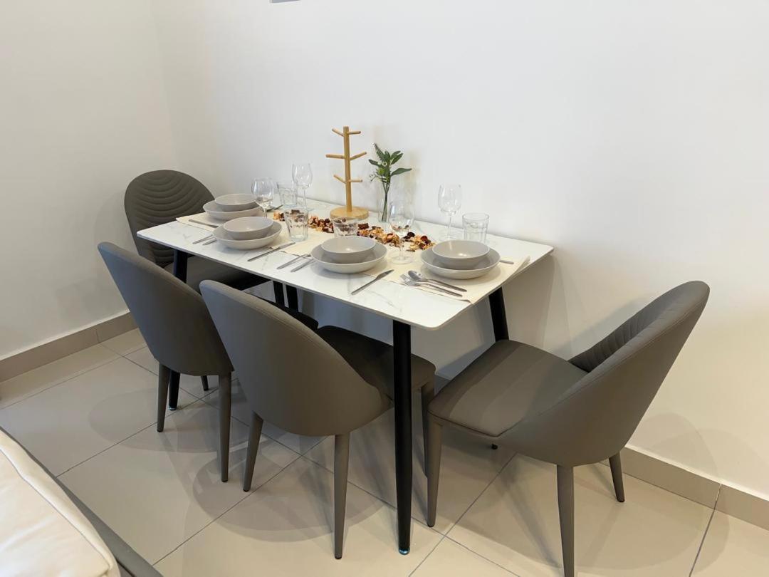 Appartement 2r2b Chan Sow Lin Trion 2 - 6 Pax Kuala Lumpur