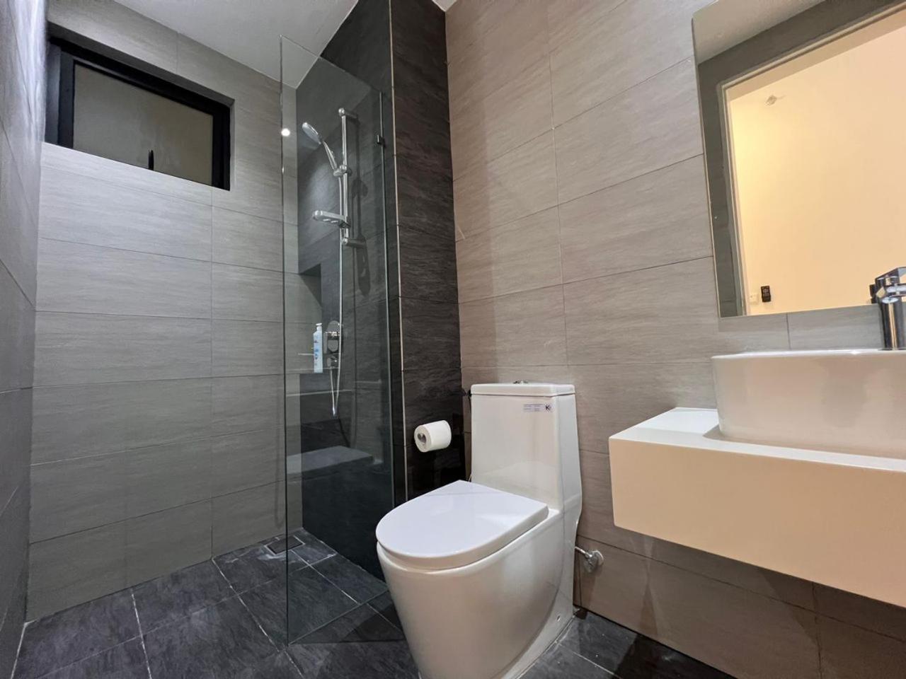 2r2b Chan Sow Lin Trion 2 - 6 Pax Appartement *