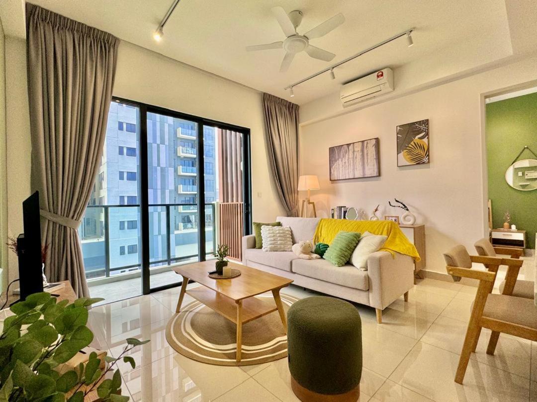 2r2b Chan Sow Lin Trion 2 - 6 Pax Appartement Kuala Lumpur